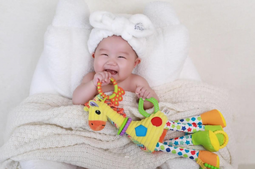 东莞宝宝为什么会吐奶 东莞宝宝为什么会吐奶