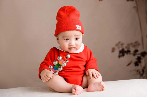 东莞六个月宝宝总是摇头