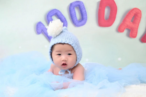 东莞宝宝多久会笑